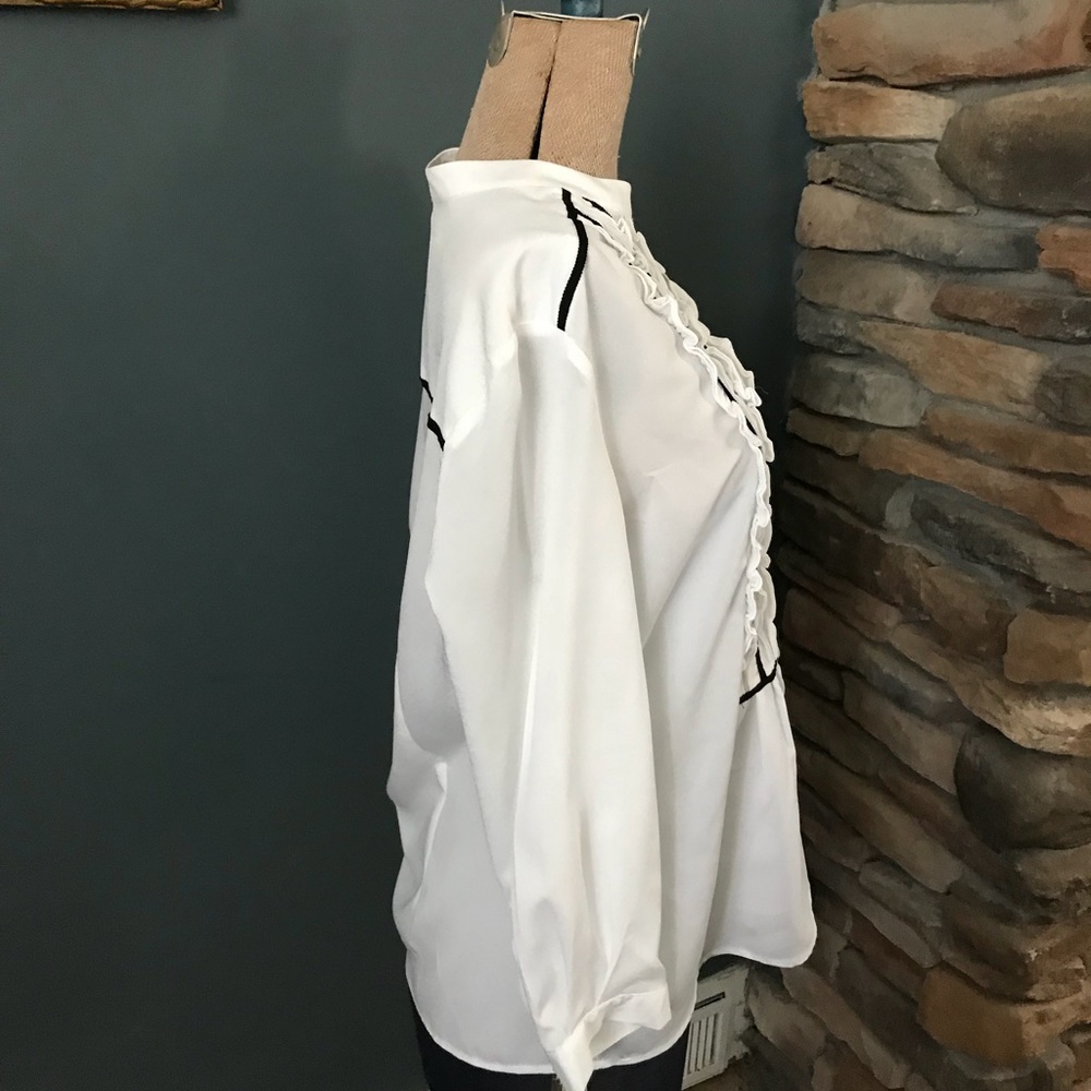 Sioni Ruffle Blouse - Picture 5 of 5